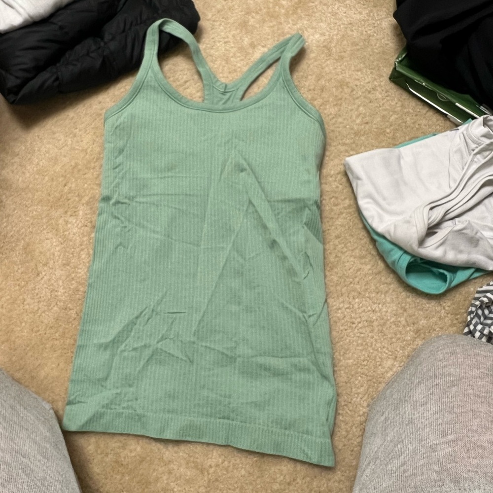Lululemon Ebb to street tank (size 4)